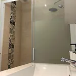Paisible Avec Jardin - Centre