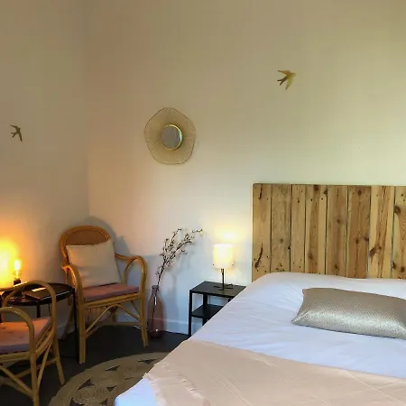 Appartement Paisible Avec Jardin - Centre