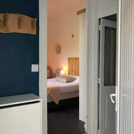 Paisible Avec Jardin - Centre Apartment *