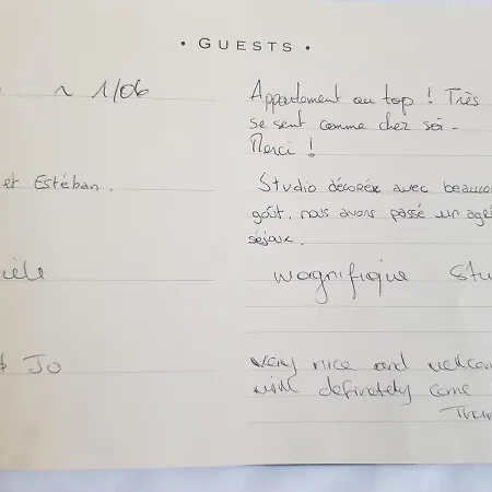 Paisible Avec Jardin - Centre *