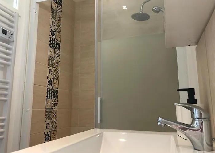 Paisible Avec Jardin - Centre